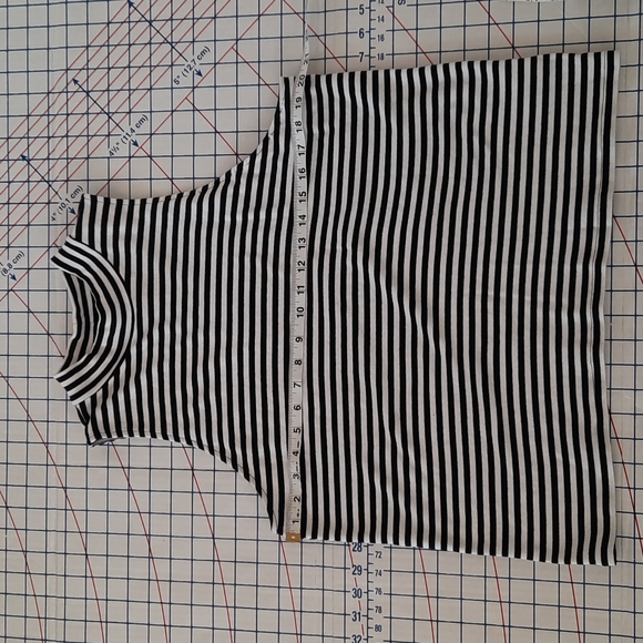 Joe Fresh Mock Neck Sleeveless  Top - Picture 4 of 9